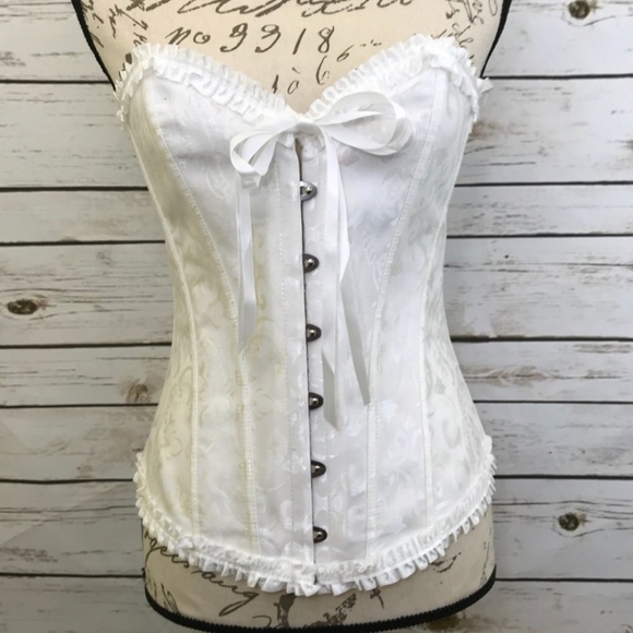 Gorgeous Corset - Picture 8 of 14